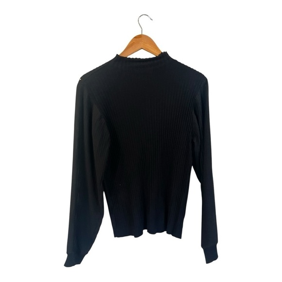 Leo & Ugo Black Ribbed Pleated Sleeve Sweater Size 4 Embellished XL - Picture 2 of 5